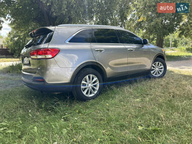 Серый Киа Соренто, объемом двигателя 2.36 л и пробегом 188 тыс. км за 14999 $, фото 38 на Automoto.ua