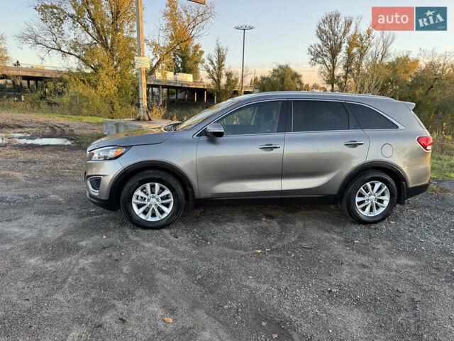 Серый Киа Соренто, объемом двигателя 2.4 л и пробегом 125 тыс. км за 14900 $, фото 9 на Automoto.ua