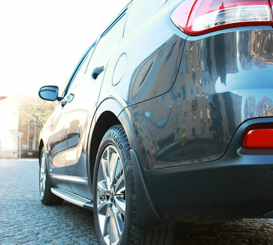 Серый Киа Соренто, объемом двигателя 2.2 л и пробегом 187 тыс. км за 22000 $, фото 14 на Automoto.ua