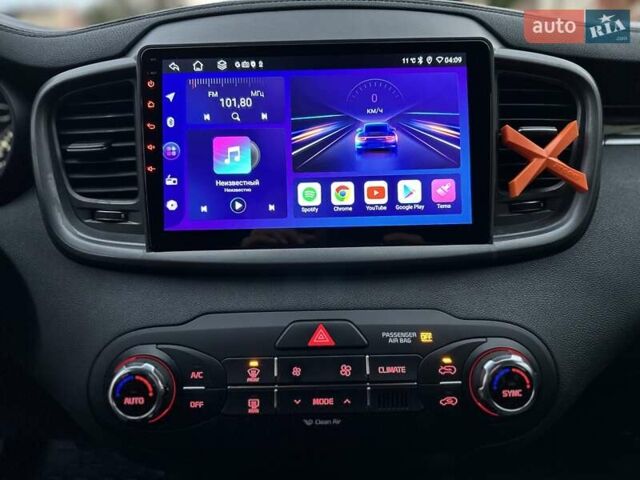 Серый Киа Соренто, объемом двигателя 2.36 л и пробегом 108 тыс. км за 14700 $, фото 33 на Automoto.ua