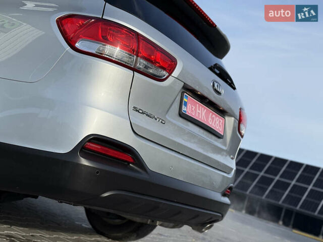 Сірий Кіа Соренто, об'ємом двигуна 0 л та пробігом 205 тис. км за 13400 $, фото 13 на Automoto.ua
