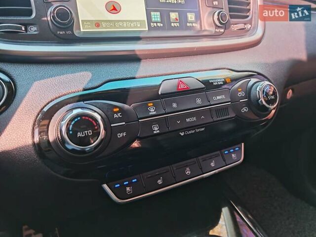 Сірий Кіа Соренто, об'ємом двигуна 2 л та пробігом 224 тис. км за 20500 $, фото 58 на Automoto.ua