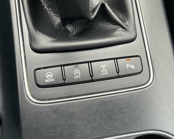 Серый Киа Соренто, объемом двигателя 2.2 л и пробегом 253 тыс. км за 18999 $, фото 133 на Automoto.ua