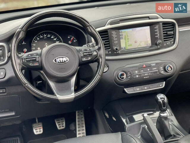 Серый Киа Соренто, объемом двигателя 2.2 л и пробегом 253 тыс. км за 18999 $, фото 159 на Automoto.ua