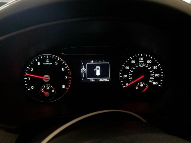 Сірий Кіа Соренто, об'ємом двигуна 2.4 л та пробігом 200 тис. км за 10600 $, фото 5 на Automoto.ua