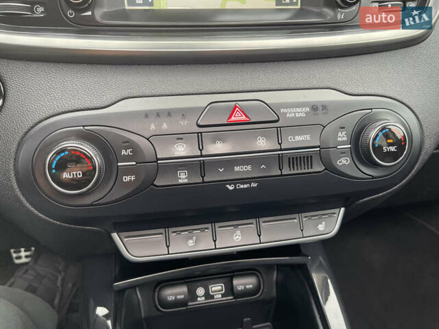 Сірий Кіа Соренто, об'ємом двигуна 2.2 л та пробігом 253 тис. км за 18999 $, фото 119 на Automoto.ua