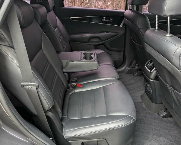 Серый Киа Соренто, объемом двигателя 2.2 л и пробегом 193 тыс. км за 21900 $, фото 59 на Automoto.ua