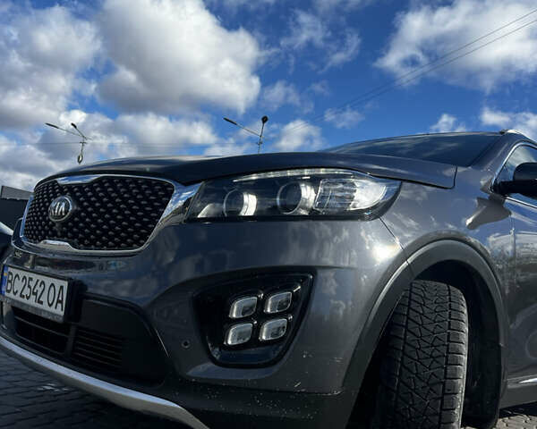 Киа Соренто 2017 в Львове на Automoto.ua Серый Киа Соренто, объемом двигателя 2.2 л и пробегом 255 тыс. км за 26500 $, фото 1 на Automoto.ua