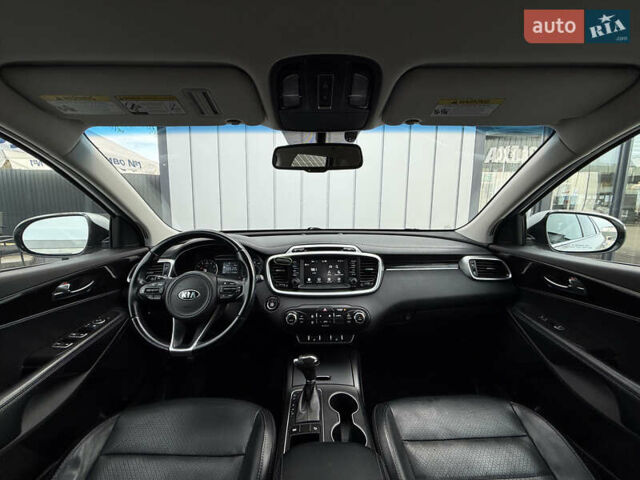 Сірий Кіа Соренто, об'ємом двигуна 0 л та пробігом 205 тис. км за 13400 $, фото 39 на Automoto.ua