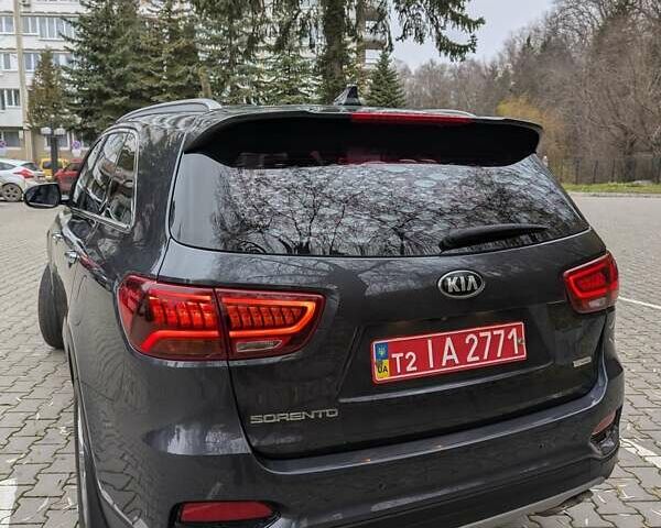 Серый Киа Соренто, объемом двигателя 2.2 л и пробегом 193 тыс. км за 21900 $, фото 7 на Automoto.ua