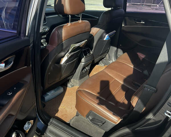 Киа Соренто 2017 в Львове на Automoto.ua Серый Киа Соренто, объемом двигателя 2.2 л и пробегом 255 тыс. км за 26500 $, фото 15 на Automoto.ua