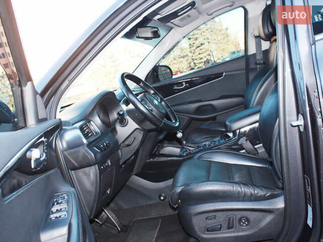 Серый Киа Соренто, объемом двигателя 2.2 л и пробегом 187 тыс. км за 22000 $, фото 23 на Automoto.ua