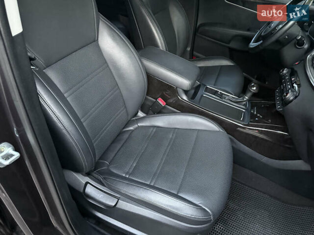 Серый Киа Соренто, объемом двигателя 2 л и пробегом 142 тыс. км за 19300 $, фото 20 на Automoto.ua