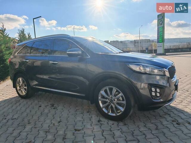 Сірий Кіа Соренто, об'ємом двигуна 2 л та пробігом 224 тис. км за 20500 $, фото 3 на Automoto.ua