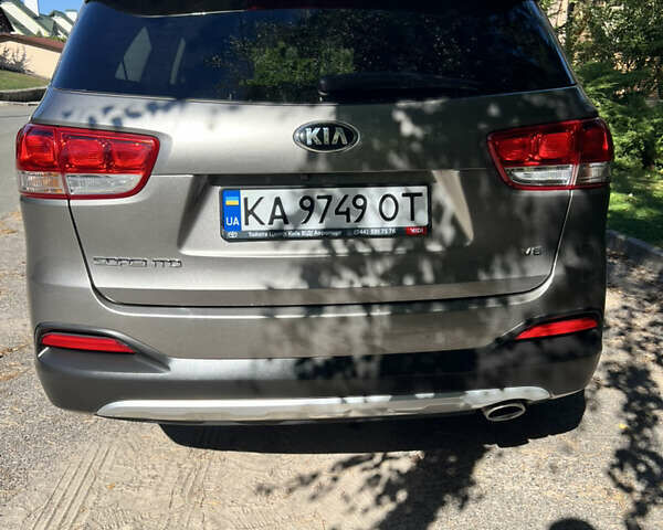 Серый Киа Соренто, объемом двигателя 3.34 л и пробегом 57 тыс. км за 16700 $, фото 4 на Automoto.ua
