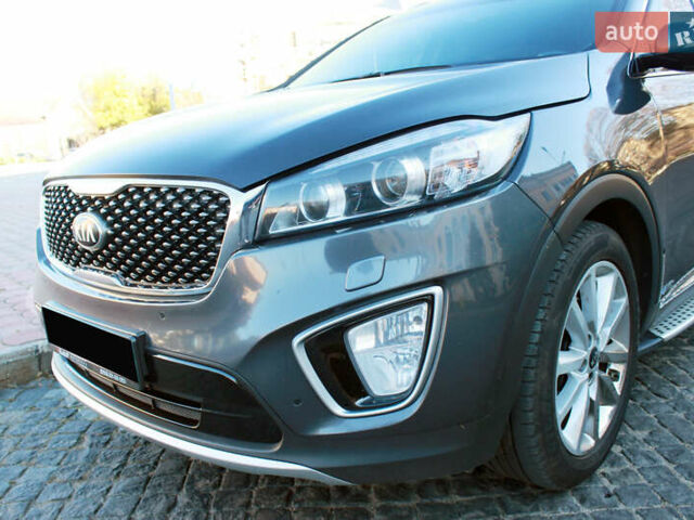 Серый Киа Соренто, объемом двигателя 2.2 л и пробегом 187 тыс. км за 22000 $, фото 13 на Automoto.ua