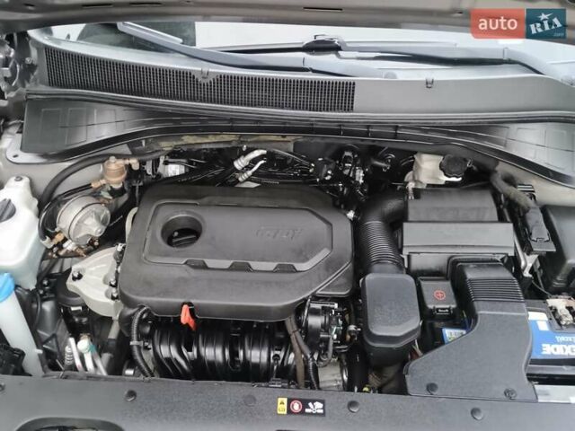 Серый Киа Соренто, объемом двигателя 2.4 л и пробегом 170 тыс. км за 14950 $, фото 25 на Automoto.ua
