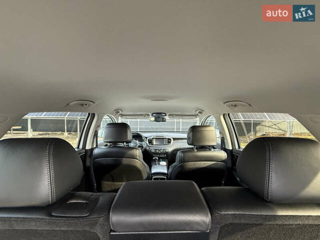 Сірий Кіа Соренто, об'ємом двигуна 0 л та пробігом 205 тис. км за 13400 $, фото 46 на Automoto.ua