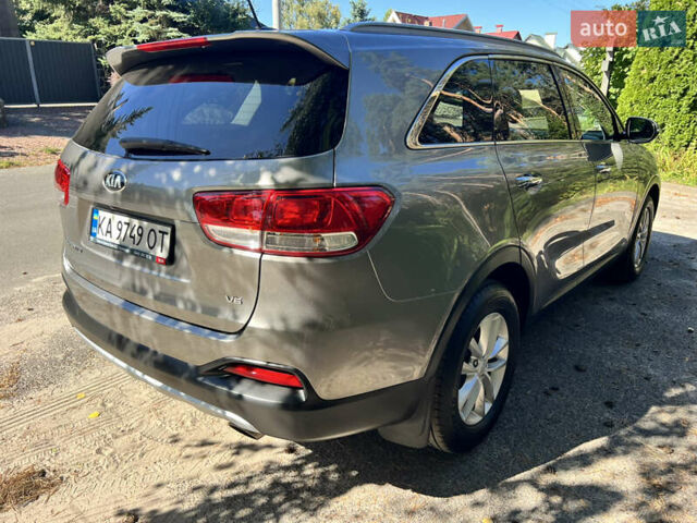 Серый Киа Соренто, объемом двигателя 3.34 л и пробегом 57 тыс. км за 16700 $, фото 5 на Automoto.ua