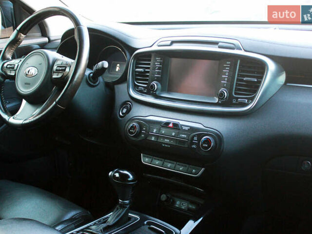 Серый Киа Соренто, объемом двигателя 2.2 л и пробегом 187 тыс. км за 22000 $, фото 30 на Automoto.ua