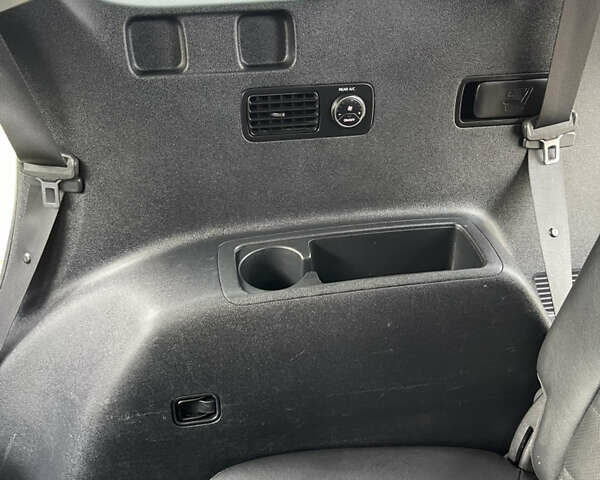 Серый Киа Соренто, объемом двигателя 2.2 л и пробегом 253 тыс. км за 18999 $, фото 89 на Automoto.ua