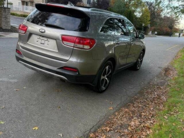 Серый Киа Соренто, объемом двигателя 3.3 л и пробегом 65 тыс. км за 9900 $, фото 4 на Automoto.ua