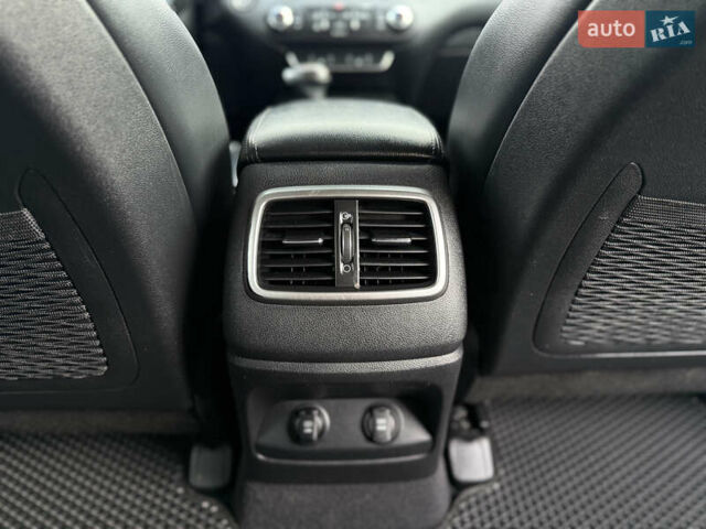 Сірий Кіа Соренто, об'ємом двигуна 0 л та пробігом 205 тис. км за 13400 $, фото 43 на Automoto.ua