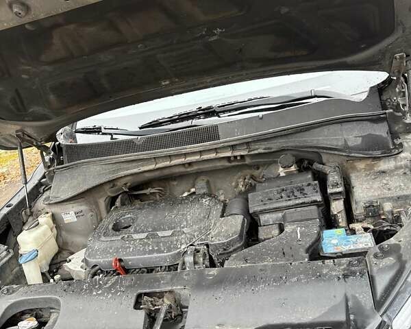 Сірий Кіа Соренто, об'ємом двигуна 2.36 л та пробігом 181 тис. км за 14800 $, фото 32 на Automoto.ua