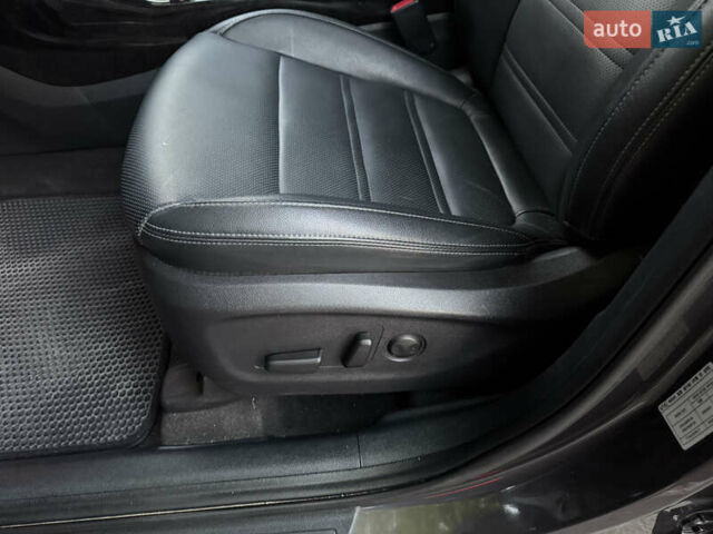 Серый Киа Соренто, объемом двигателя 2 л и пробегом 142 тыс. км за 19300 $, фото 17 на Automoto.ua