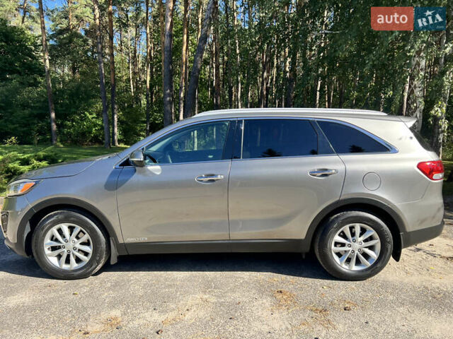 Серый Киа Соренто, объемом двигателя 3.34 л и пробегом 57 тыс. км за 16700 $, фото 2 на Automoto.ua