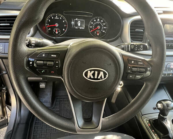 Серый Киа Соренто, объемом двигателя 3.34 л и пробегом 57 тыс. км за 16700 $, фото 29 на Automoto.ua