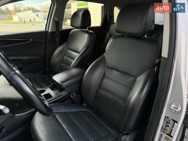 Сірий Кіа Соренто, об'ємом двигуна 0 л та пробігом 205 тис. км за 13400 $, фото 21 на Automoto.ua