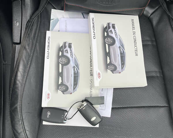 Сірий Кіа Соренто, об'ємом двигуна 2.2 л та пробігом 253 тис. км за 18999 $, фото 7 на Automoto.ua