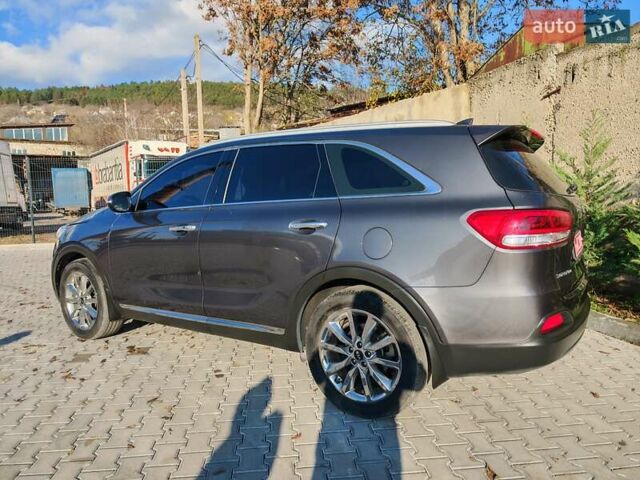 Сірий Кіа Соренто, об'ємом двигуна 2 л та пробігом 224 тис. км за 20500 $, фото 4 на Automoto.ua