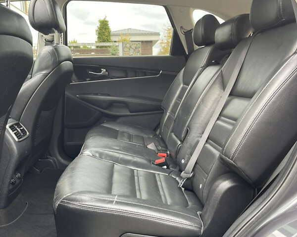 Серый Киа Соренто, объемом двигателя 2.2 л и пробегом 253 тыс. км за 18999 $, фото 111 на Automoto.ua