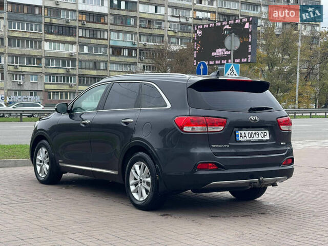 Киа Соренто 2017 в Киеве на Automoto.ua Серый Киа Соренто, объемом двигателя 2.2 л и пробегом 237 тыс. км за 19800 $, фото 3 на Automoto.ua