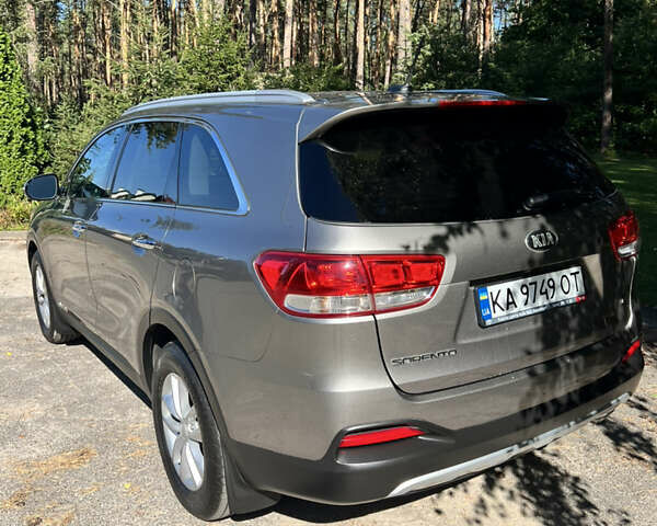 Серый Киа Соренто, объемом двигателя 3.34 л и пробегом 57 тыс. км за 16700 $, фото 3 на Automoto.ua