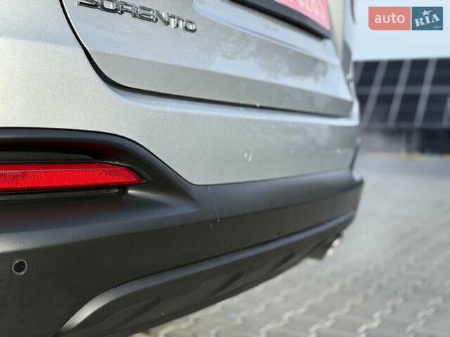 Сірий Кіа Соренто, об'ємом двигуна 0 л та пробігом 205 тис. км за 13400 $, фото 14 на Automoto.ua