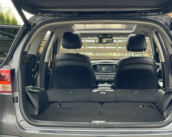 Серый Киа Соренто, объемом двигателя 2.2 л и пробегом 253 тыс. км за 18999 $, фото 97 на Automoto.ua