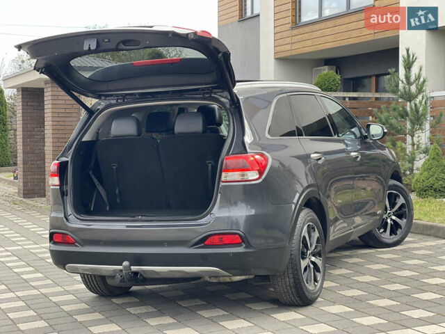 Серый Киа Соренто, объемом двигателя 2.2 л и пробегом 253 тыс. км за 18999 $, фото 3 на Automoto.ua