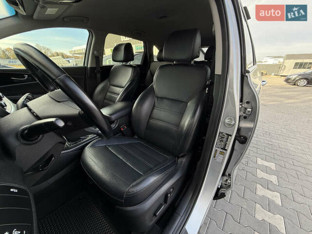 Сірий Кіа Соренто, об'ємом двигуна 0 л та пробігом 205 тис. км за 13400 $, фото 23 на Automoto.ua