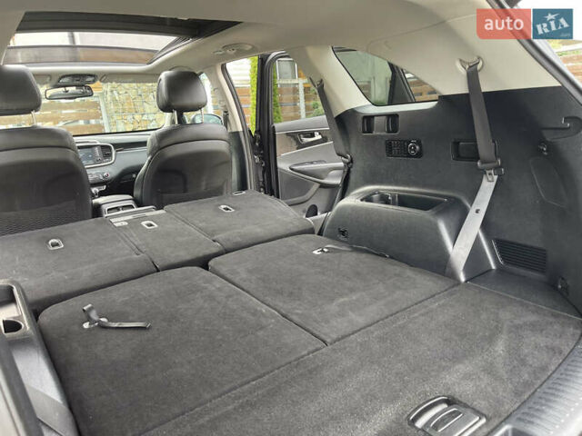 Серый Киа Соренто, объемом двигателя 2.2 л и пробегом 253 тыс. км за 18999 $, фото 100 на Automoto.ua