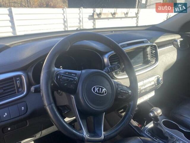 Киа Соренто 2017 в Бориславе на Automoto.ua Серый Киа Соренто, объемом двигателя 3.34 л и пробегом 168 тыс. км за 17000 $, фото 6 на Automoto.ua