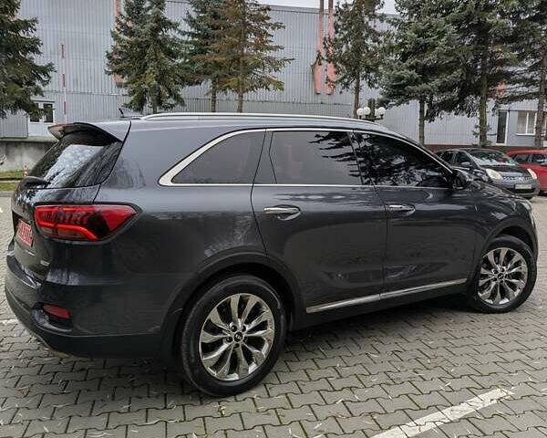 Серый Киа Соренто, объемом двигателя 2.2 л и пробегом 193 тыс. км за 21900 $, фото 2 на Automoto.ua