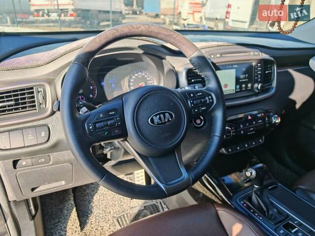Сірий Кіа Соренто, об'ємом двигуна 2 л та пробігом 224 тис. км за 20500 $, фото 51 на Automoto.ua