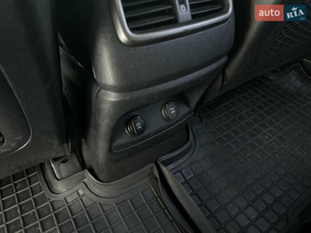 Серый Киа Соренто, объемом двигателя 2.2 л и пробегом 237 тыс. км за 19000 $, фото 18 на Automoto.ua