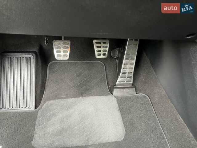 Сірий Кіа Соренто, об'ємом двигуна 2.2 л та пробігом 253 тис. км за 18999 $, фото 113 на Automoto.ua