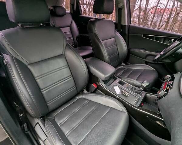 Серый Киа Соренто, объемом двигателя 2.2 л и пробегом 193 тыс. км за 21900 $, фото 63 на Automoto.ua