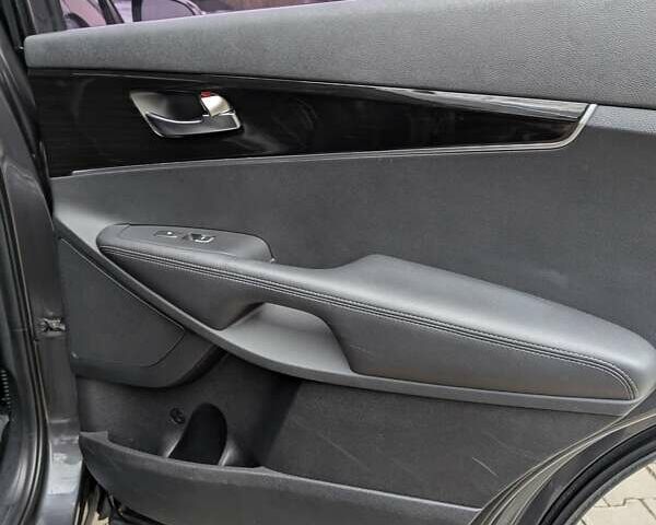 Серый Киа Соренто, объемом двигателя 2.2 л и пробегом 193 тыс. км за 21900 $, фото 58 на Automoto.ua