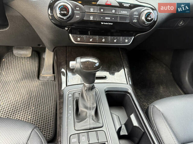 Серый Киа Соренто, объемом двигателя 2 л и пробегом 142 тыс. км за 21100 $, фото 18 на Automoto.ua